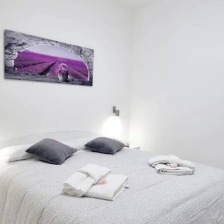 Guest Bettola * 레조넬에밀리아