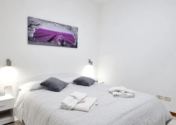 Guest Bettola * 레조넬에밀리아